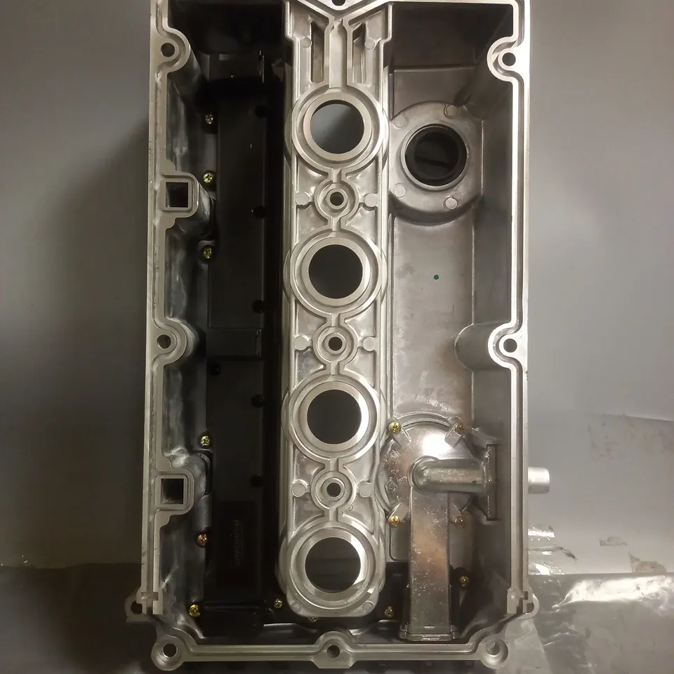 ENGINE VALVE COVER QINGMO-AUTO