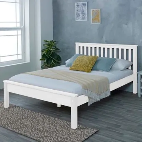 BOXED WHITE WOODEN 4'6" DOUBLE BED (2 BOXES)