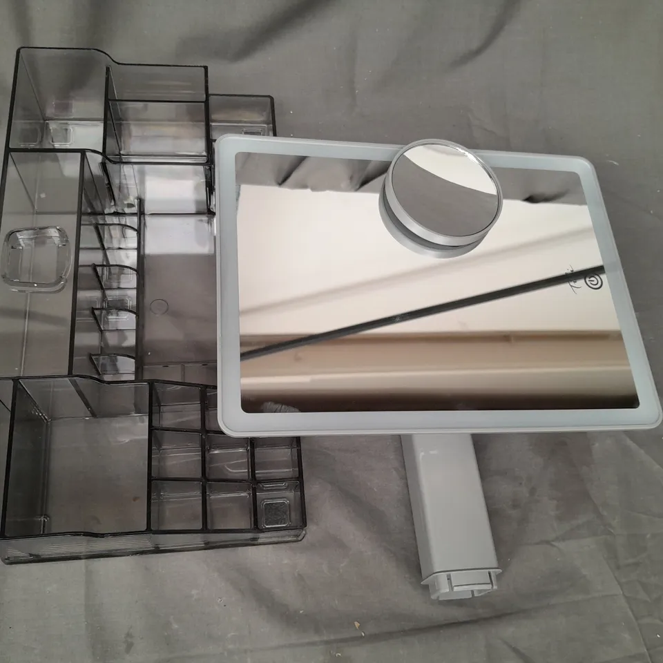 BOXED TILI LED MIRROR WITH ACRYLIC STORAGE