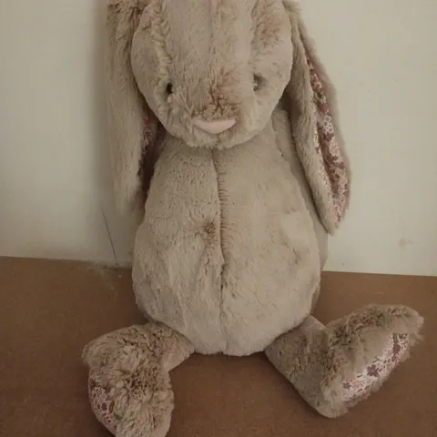 JELLYCAT BIG BLOSSOM BEIGE BUNNY 'PETAL'