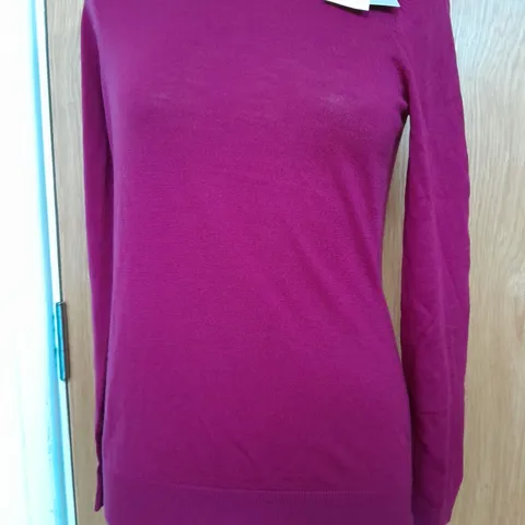 HOBBS PENNY MERINO JUMPER IN RICH BERRY RED - SMALL