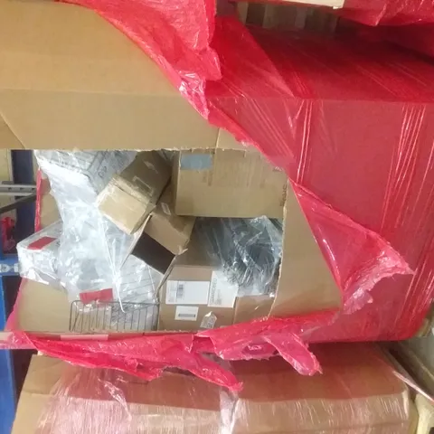 PALLET OF ASSORTED ITEMS TO INCLUDE: GARDEN UMBRELLA, NOTICE BOARDS, MATT, PAINTING BY NUMBERS ETC