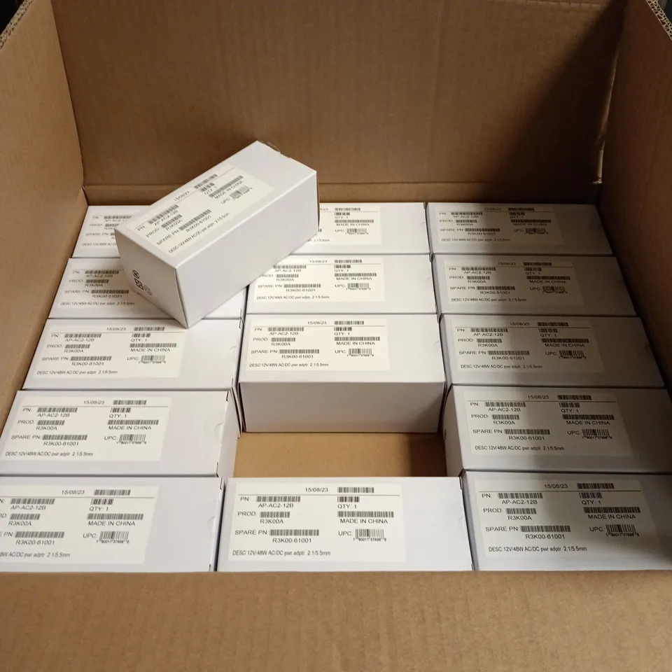 APPROXIMATELY 50 ARUBA 12V AC/DC POWER ADAPTERS 2.1-5.5MM