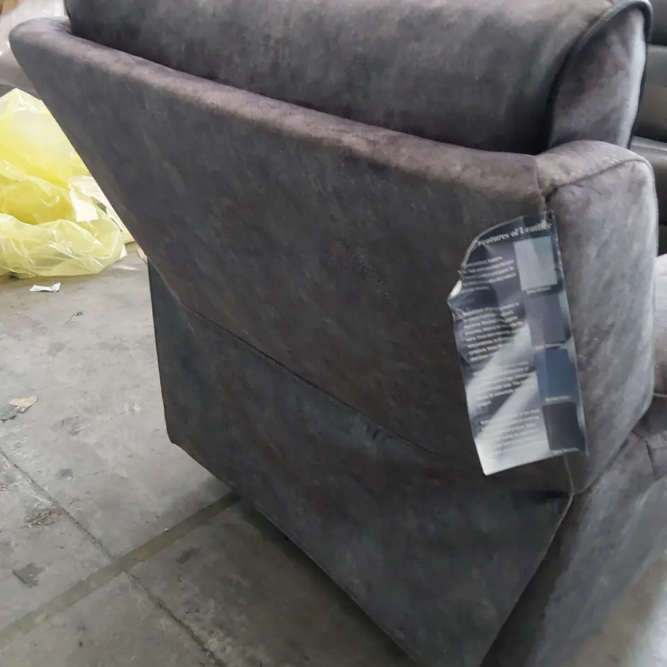 DESIGNER POWER RECLINING EASY CHAIR CHARCOAL LEATHER WITH BLACK PIPING 