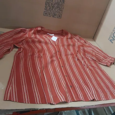 BOX CONTAINING APPROXIMATELY 14x BRAND NEW JULIPA STRIPE LACE TRIM BLOUSE - SIZE 22
