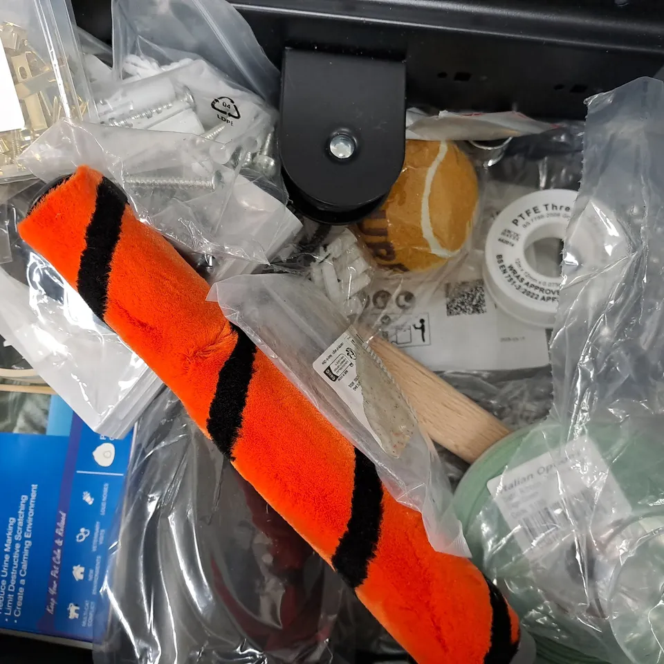 APPROXIMATELY 10 ASSORTED HOUSEHOLD ITEMS TO INCLUDE COFFEE PAPER FILTER, ETC