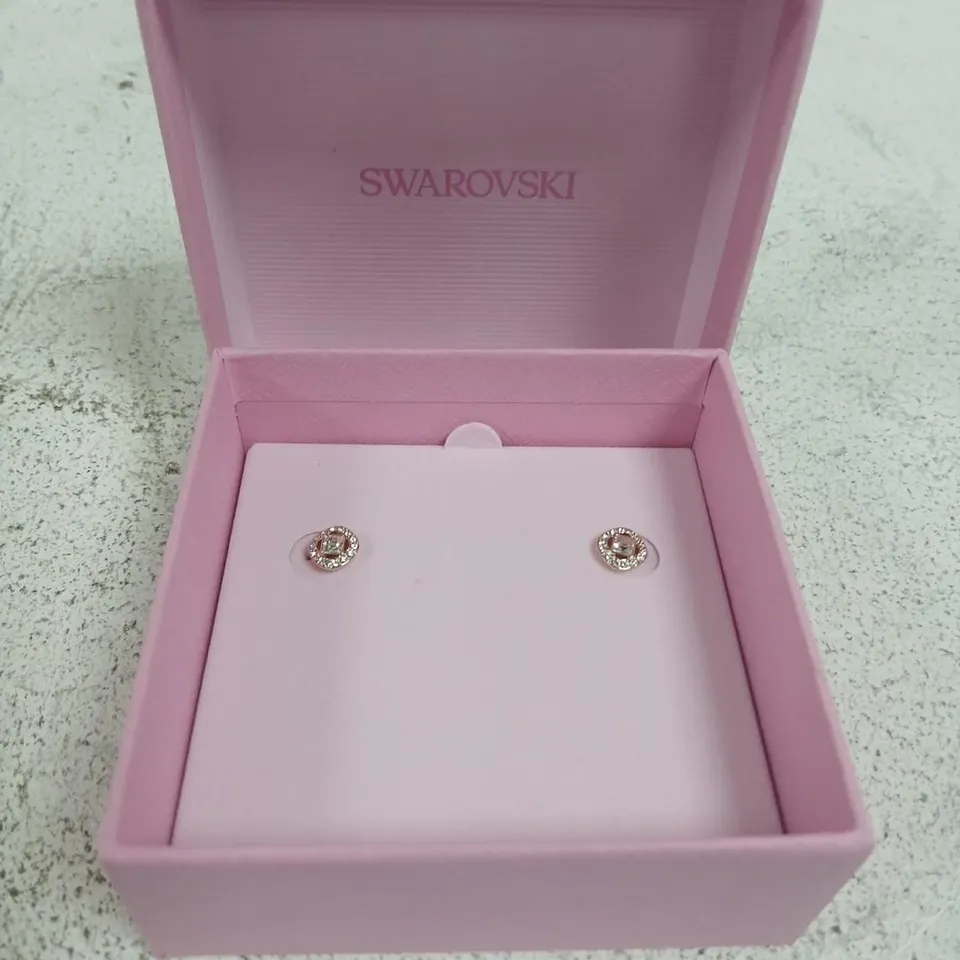 SWAROVSKI CRYSTAL STUD EARRINGS IN PINK PRESENTATION BOX