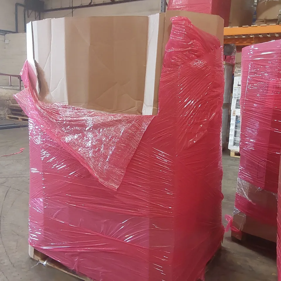 PALLET OF ASSORTED ITEMS INCLUDING: MINI CHAINSAW, SHOWER MIXER SYSTEM, LARGE CAPACITY FOLDING WAGON, ARCHERY TARGET, MAGNETIC DART BOARD ECT