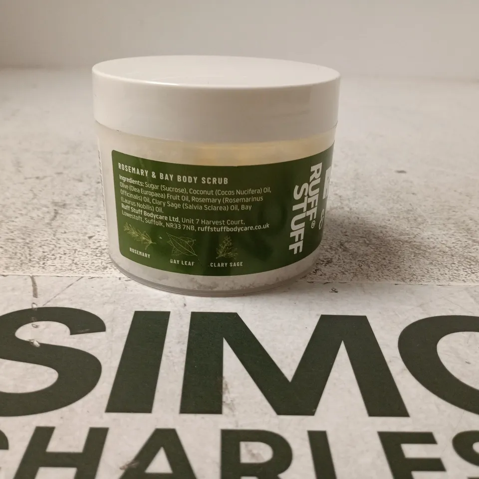 ROSEMARY & BAY BODY SCRUB – COSMETIC JAR