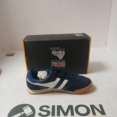 GOLA EUROPA LEATHER TRAINERS – NAVY/WHITE, UK 8 (US 9, EUR 42) – BOXED