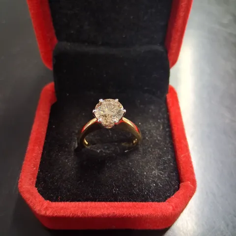 18CT GOLD SOLITAIRE RING SET WITH A NATURAL DIAMOND WEIGHING +2.01CT
