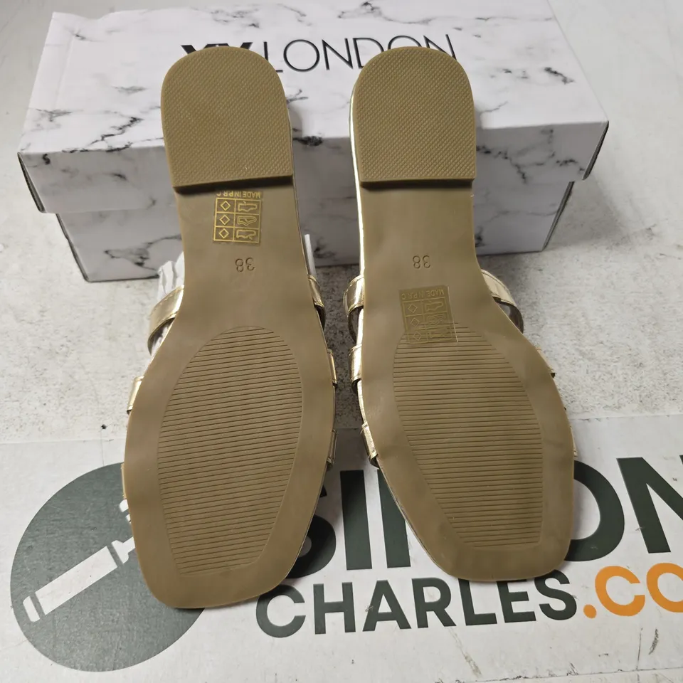 BOXED XY LONDON GOLD METALLIC - UK 5