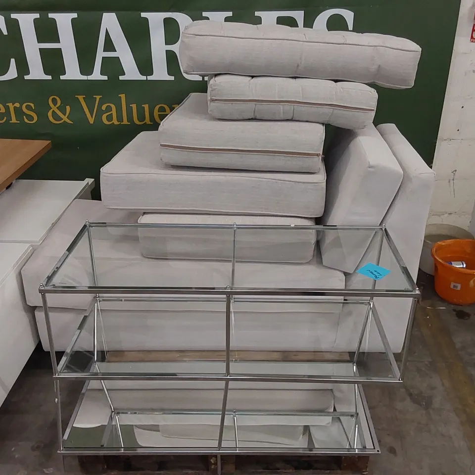 PALLET OF ASSORTED SOFA PARTS AND A BROKEN CONSOLE TABLE 