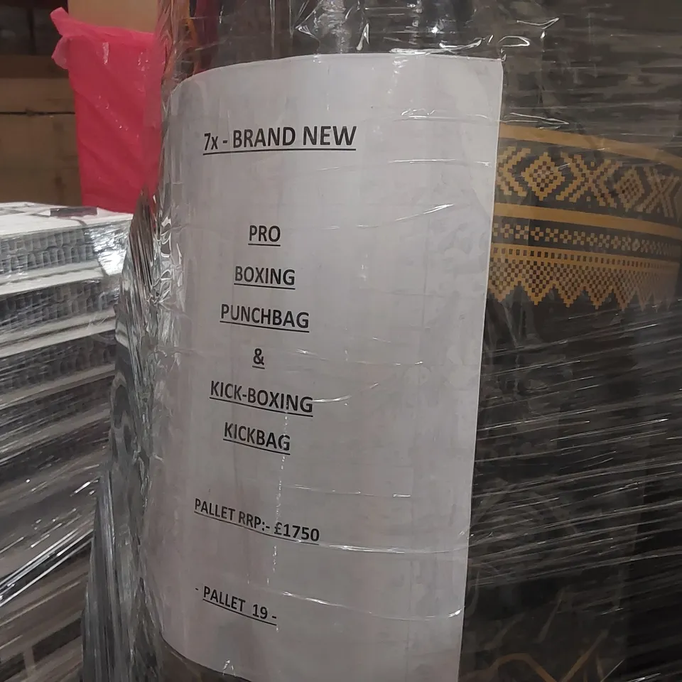 PALLET CONTAINING APPROXIMATELY 7x PRO BOXING/KICKBOXING PUNCHBAGS