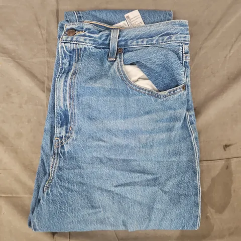 LEVIS HIGH LOOSE TAPER JEANS IN BLUE SIZE 32