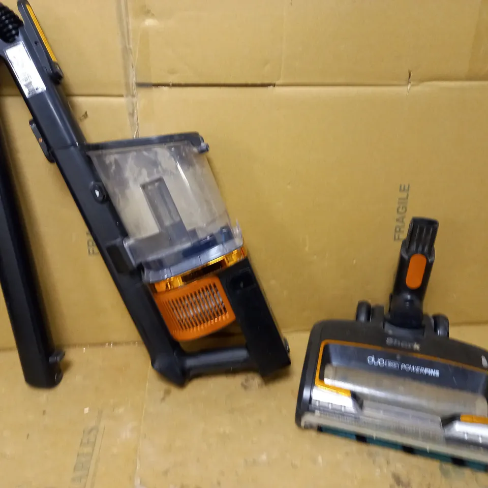 SHARK CORDLESS STICK VACUUM CLEANER