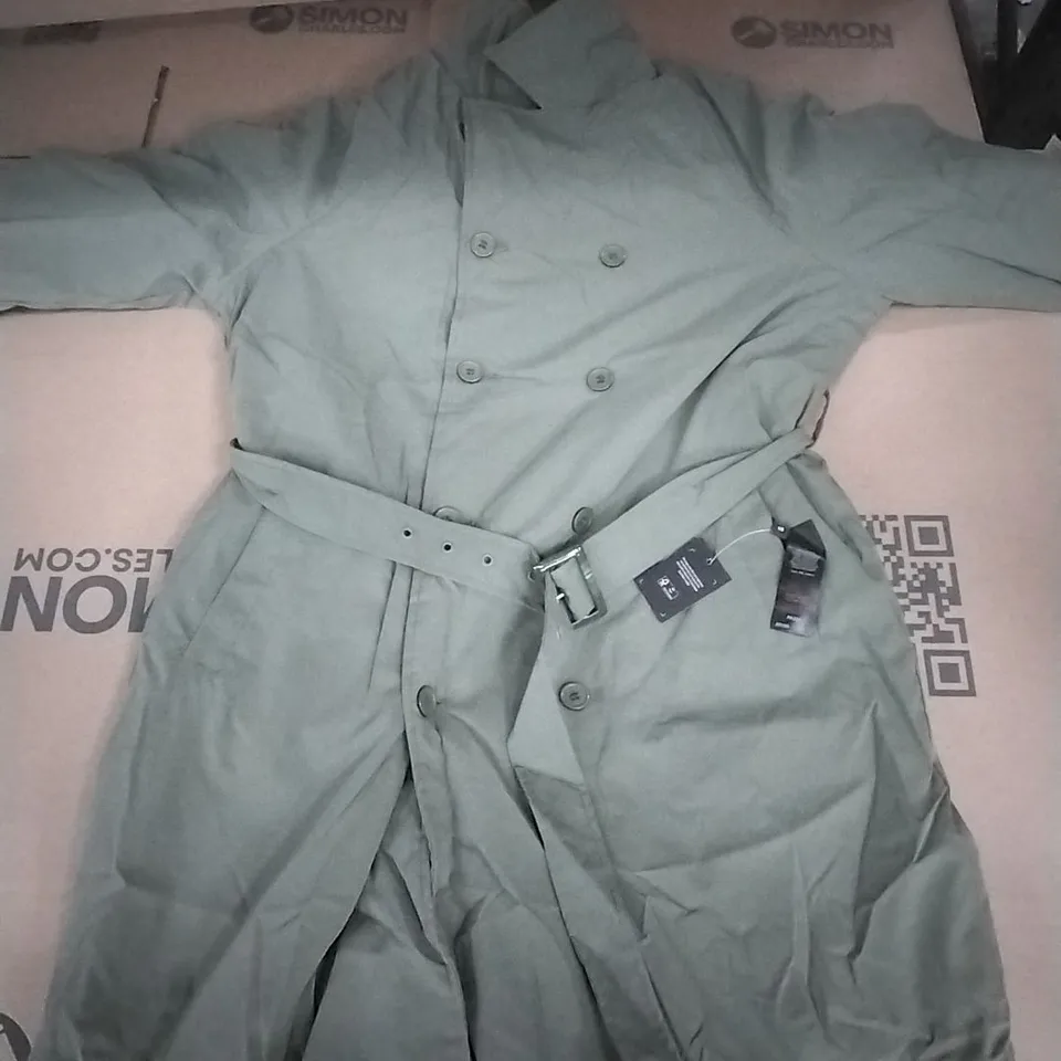 PALLET TO CONTAIN APPROXIMATELY BRAND NEW DESIGNER CLOTHING ITEMS TO INCLUDE; VARIOUS STYLES OF JACKETS ETC