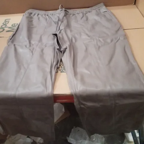 BOX CONTAINING APPROXIMATELY 17 BRAND NEW JD WILLIAMS GREY PU WIDE LEG TROUSERS - SIZE 22