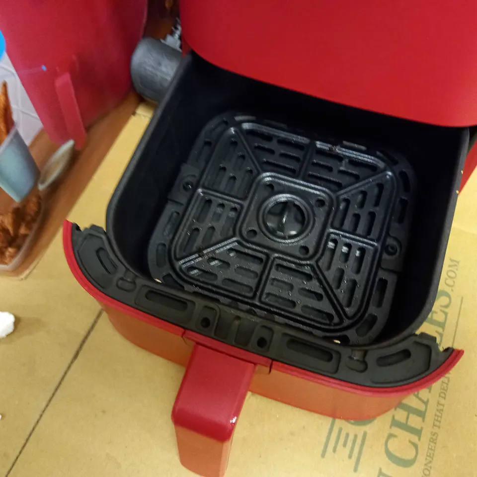 INSTANT MINI 4-IN-1 AIR FRYER