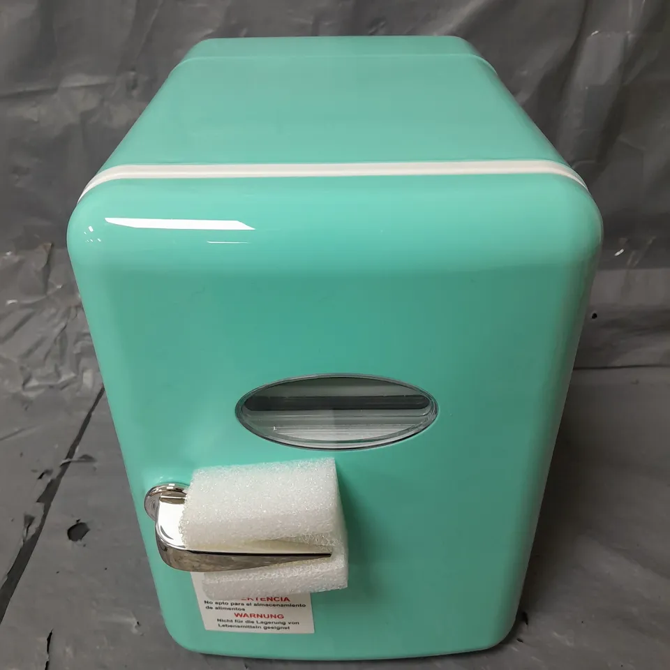 BOXED SO CHILL MINI FRIDGE IN TEAL RRP £44.99