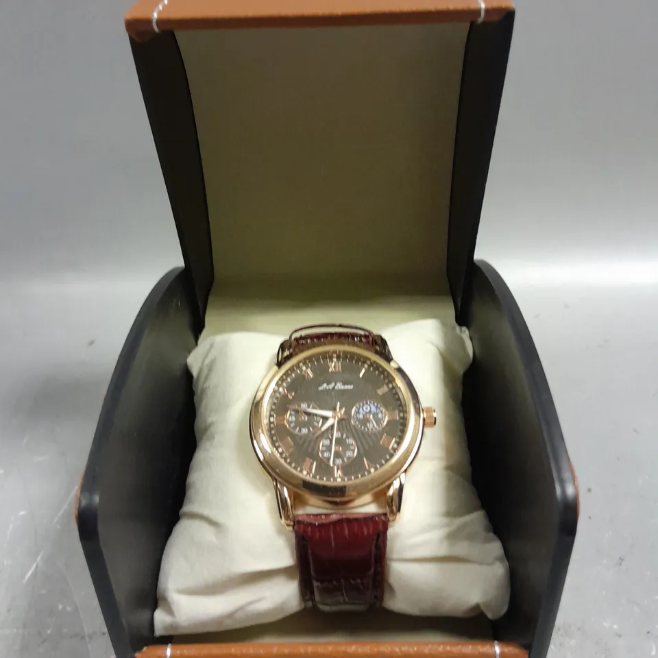 MENS LA BANUS WATCH – GOLD COLOUR CASE – LEATHER STRAP