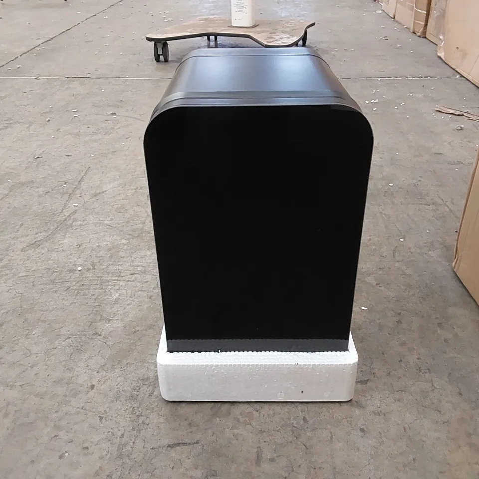 BOXED MINI FRIDGE LL-6AL BLACK (1 BOX)