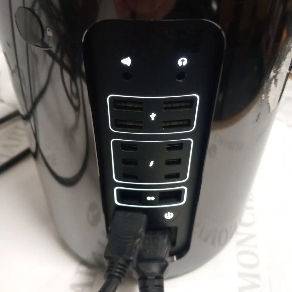 APPLE MAC PRO 6.1 A1481 DESKTOP COMPUTER