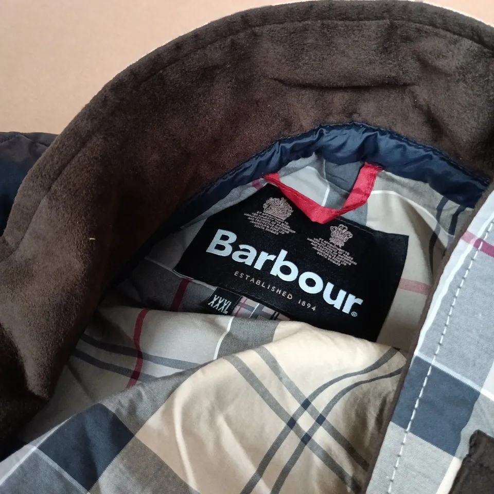 BARBOUR QUILTED JACKET, NAVY, BARBOUR LABEL, BURBERRY-CHECK LINING – UK XXXL