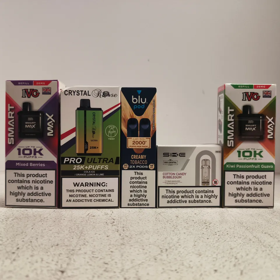 APPROXIAMTELY 15 ASSORTED VAPING PRODUCTS - COLLECTION ONLY