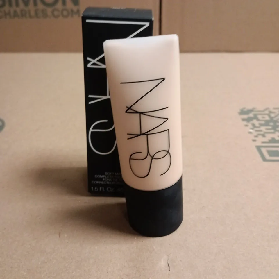 NARS SOFT MATTE COMPLETE FOUNDATION LIGHT 4.5 VIENNA 45ML