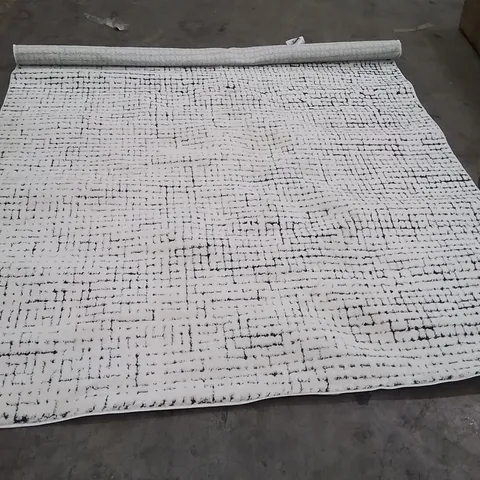 QUALITY DESIGNER AREA RUG - APPROXIMATELY 275X200CM