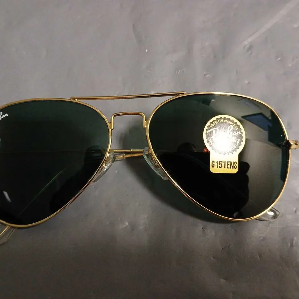 BOXED PAIR OF RAY BAN GLASSES WITH G-15 LENS IN CASE