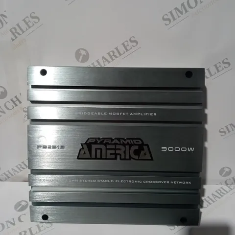 BOXED PYRAMID AMERICA PB2518 2 CHANNEL BRIDGEABLE MOSFET AMPLIFIER 