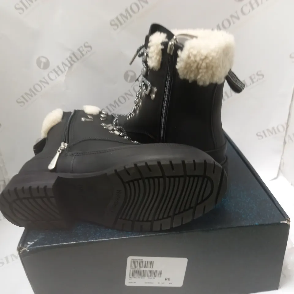 BOXED OKAB BLACK LACED BOOTS - SIZE 8