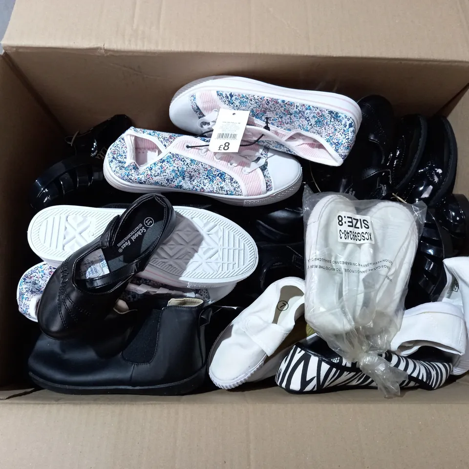 APPROXIMATELY 12 ASSORTED KIDS PAIRS OF SHOES IN VARIOUS COLOURS, STYLES, AND SIZES