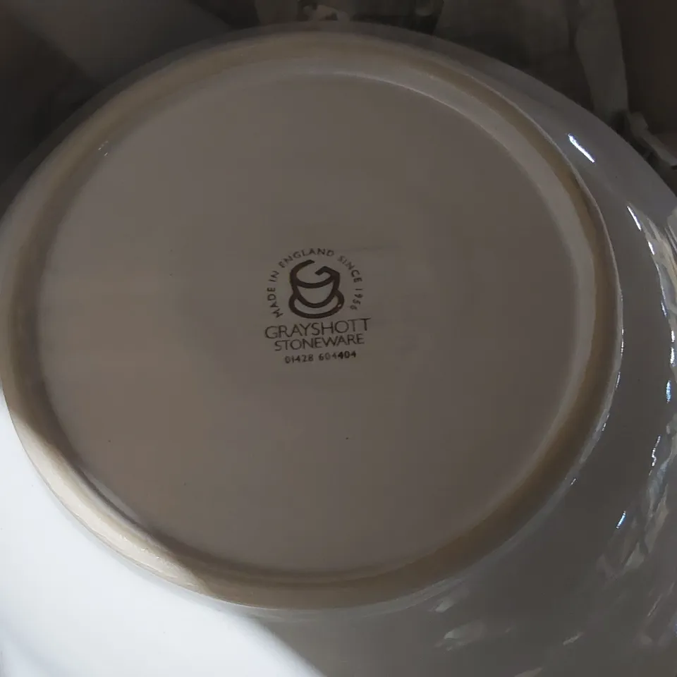 BOX CONTAINING 12x BRAND NEW PASTA BOWLS STUDIO WAXED EDGE