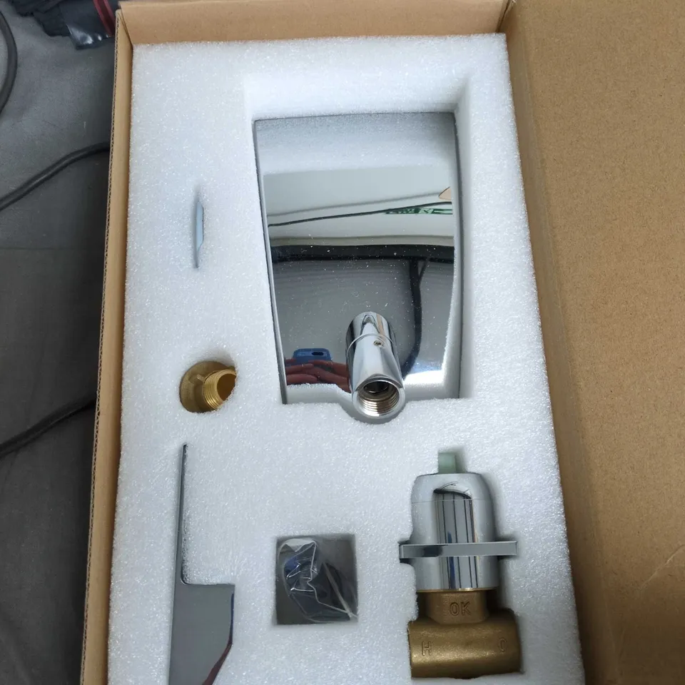 SHOWER MIXER VALVE KIT WITH CHROME TRIM AND BRASS BODY – BOXED