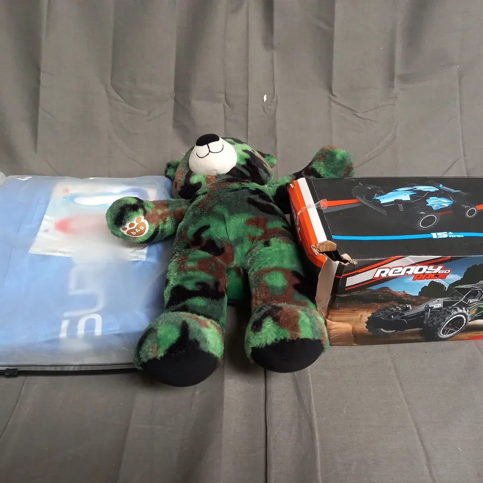 LARGE BOX OF ASSORTED TOYS AND GAMES TO INCLUDE REMOTE CONTROL CAR, TEDDIE AND INFLATEABLE POOL TOYS