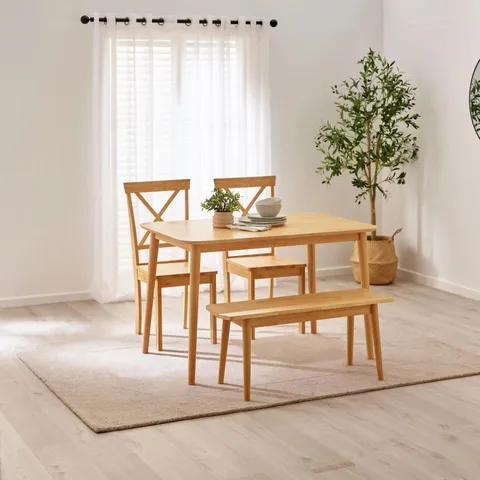 BOXED FURNITUREBOX UK LYNTON SMALL OAK EFFECT SOLID WOOD DINING TABLE (1 BOX)