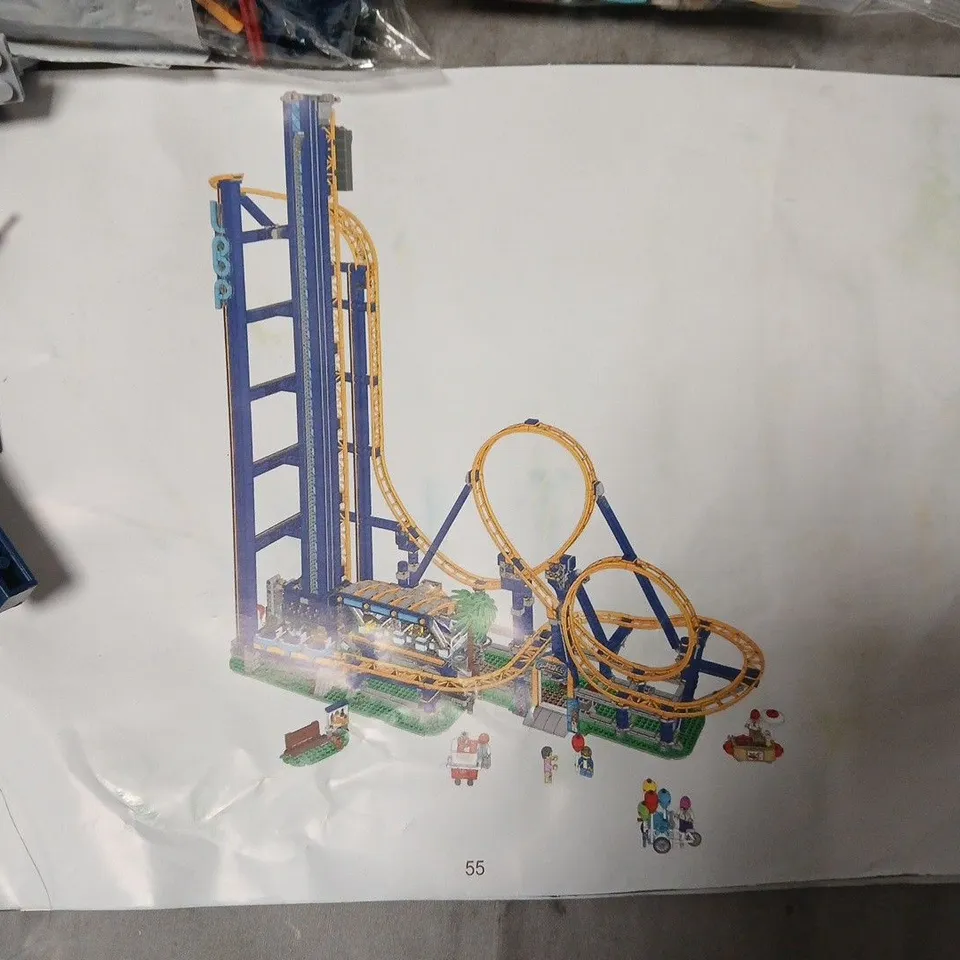 LOT OF UNPACKAGED CONSTRUCTION BRICKS FROM ROLLER COASTER SET