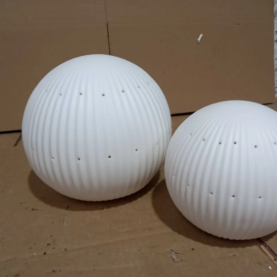 K BY KELLY HOPPEN SET OF CERAMIC LIGHT UP ORNAMENTS