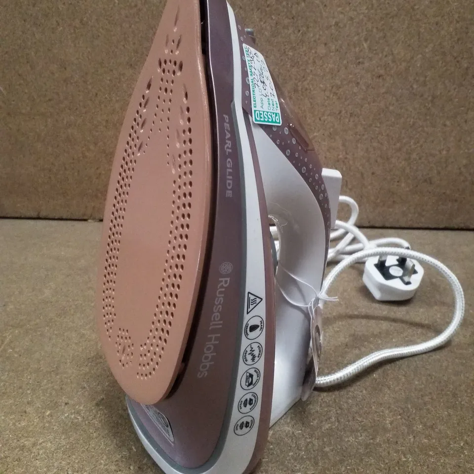 BOXED RUSSELL HOBBS 23972 PEARL GLIDE PINK IRON