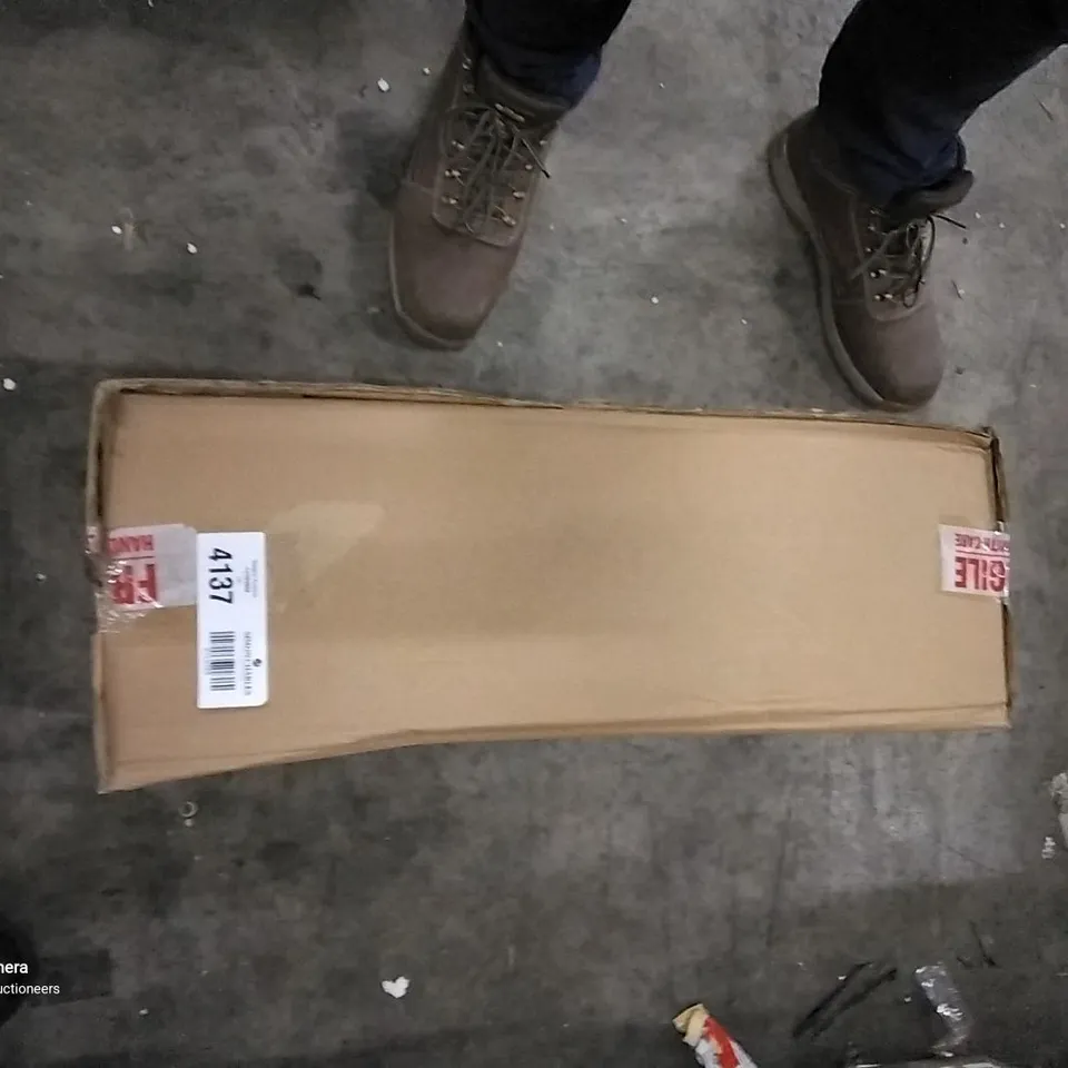 BOXED HANGING SHOWER CADDY