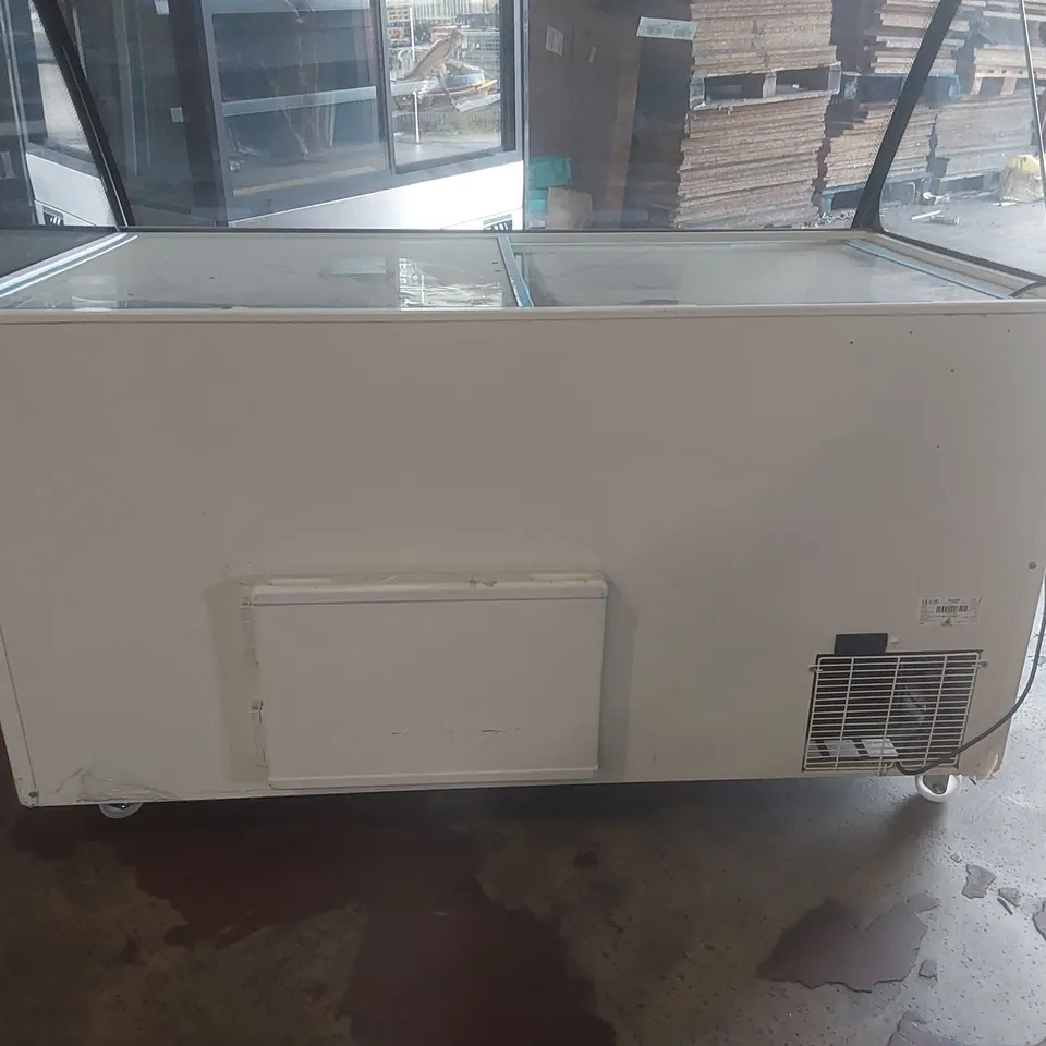 CRYSTAL OPTIMUS 16 ICE CREAM DISPLAY UNIT