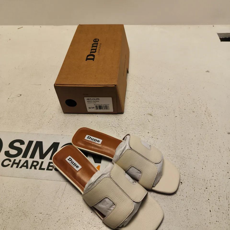 DUNE LONDON WHITE LEATHER SMART SLIDE SANDALS – UK 6 (EU 39)