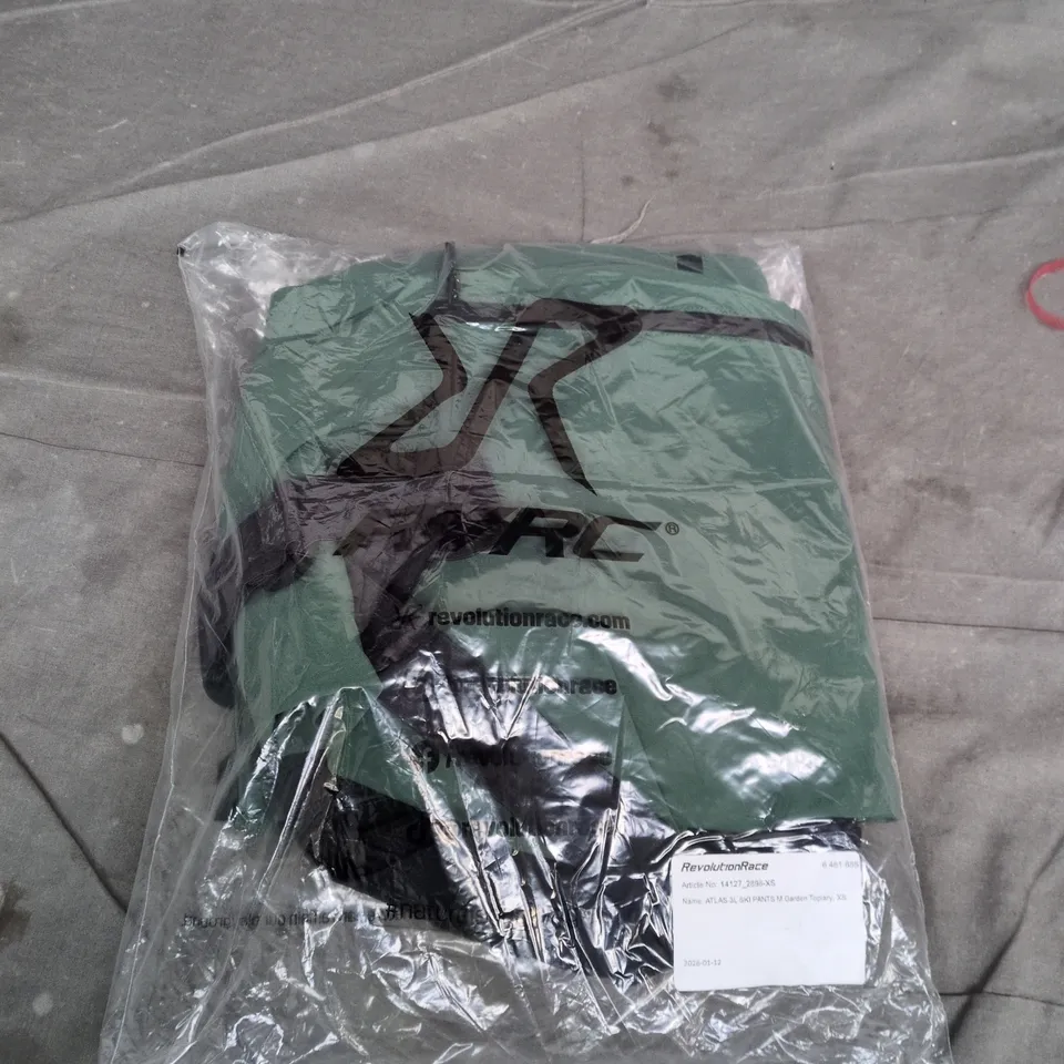 REVOLUTIONRACE ATLAS 3L SKI PANTS – GARDEN TOPIARY – XS