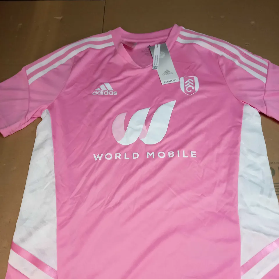 FULHAM FC TRAINING TOP SIZE 13/14 YEARS