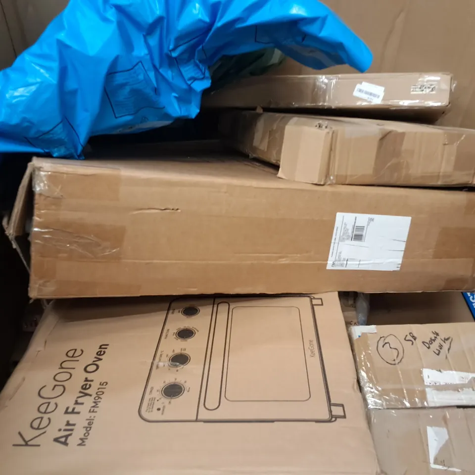 PALLET OF ASSORTED HOUSEHOLD ITEMS TO INCLUDE FISHING TACKLE SETS, SNOW ROOF RAKE AND AIR FRYER OVEN