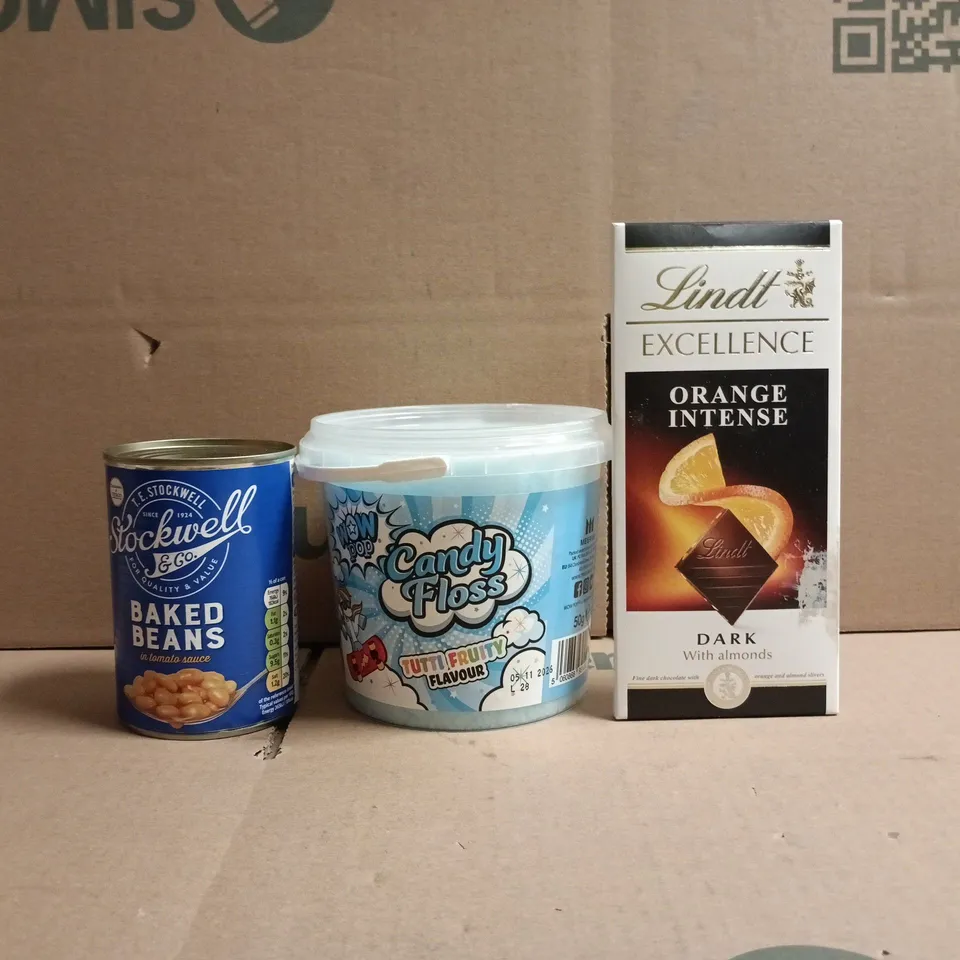 APPROXIMATELY 10 ASSORTED FOOD AND DRINK ITEMS TO INCLUDE LINDT, CANDY FLOSS, BAKED BEANS, ETC