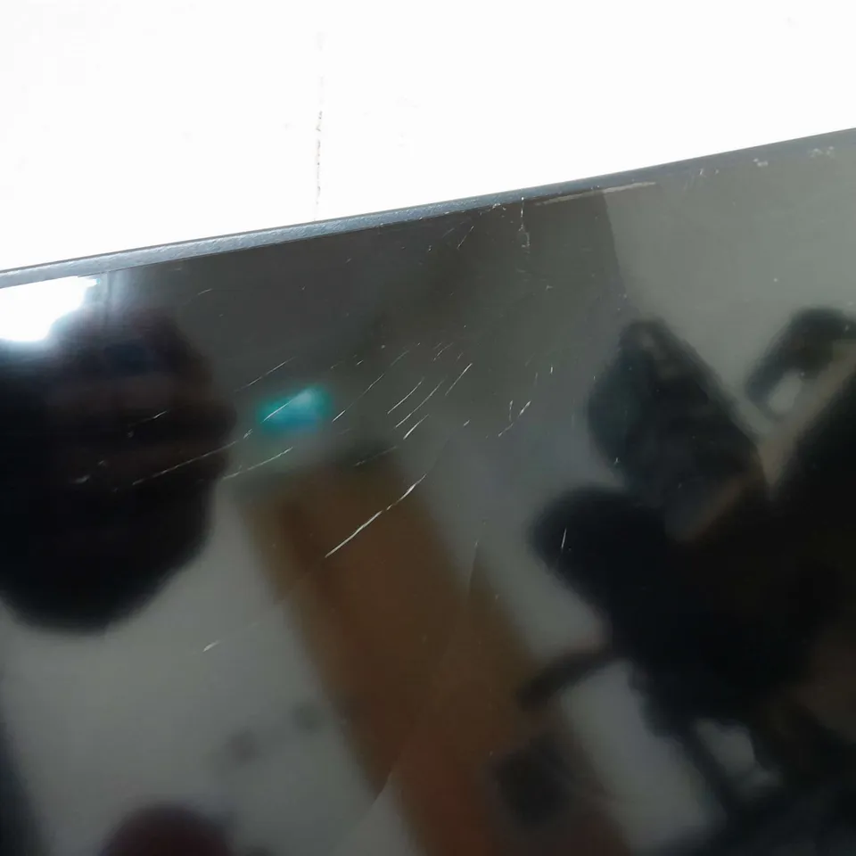 HISENSE 50" SMART 4K TV   